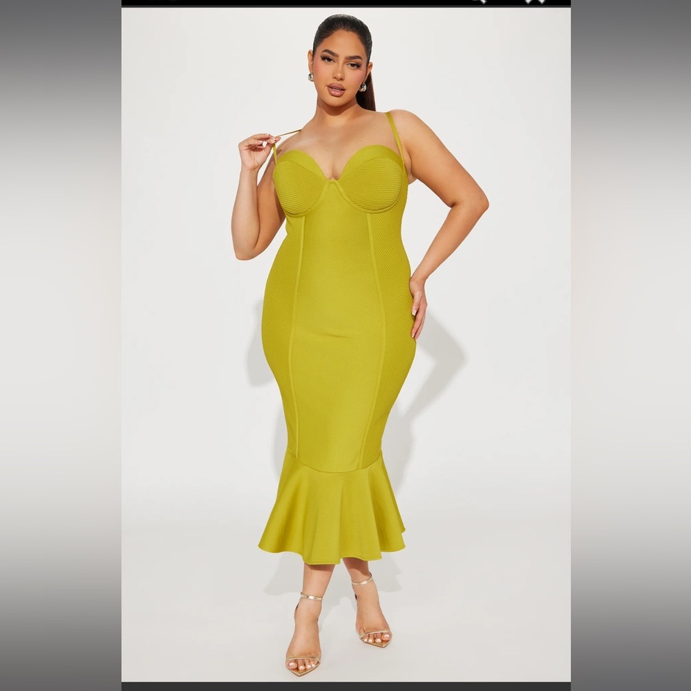 Fashion Nova Bandage Midi Dress NWT